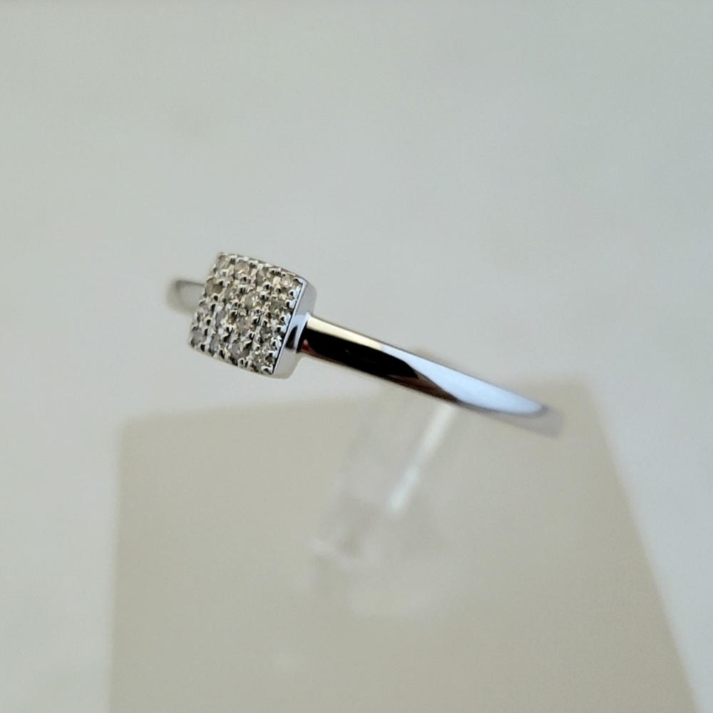 2X HOST PICK 💍 Delicate 14k White Gold & Diamonds Ring - Picture 2 of 7